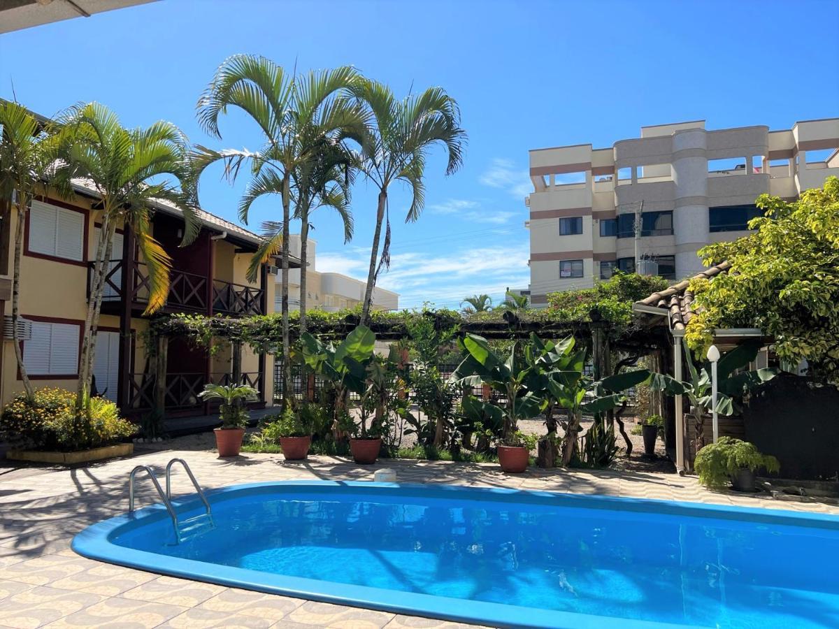 Combinacao De Praia E Piscina - S1 Bombinhas Esterno foto